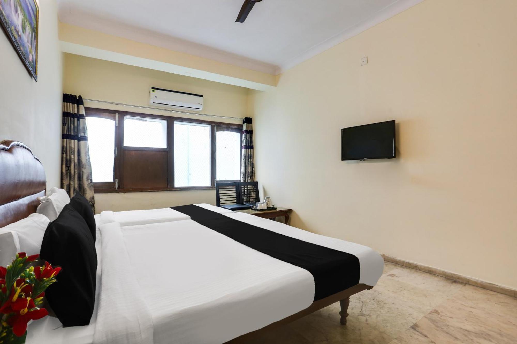 Super Townhouse Pichola Formerly Vinayak Udaipur Esterno foto